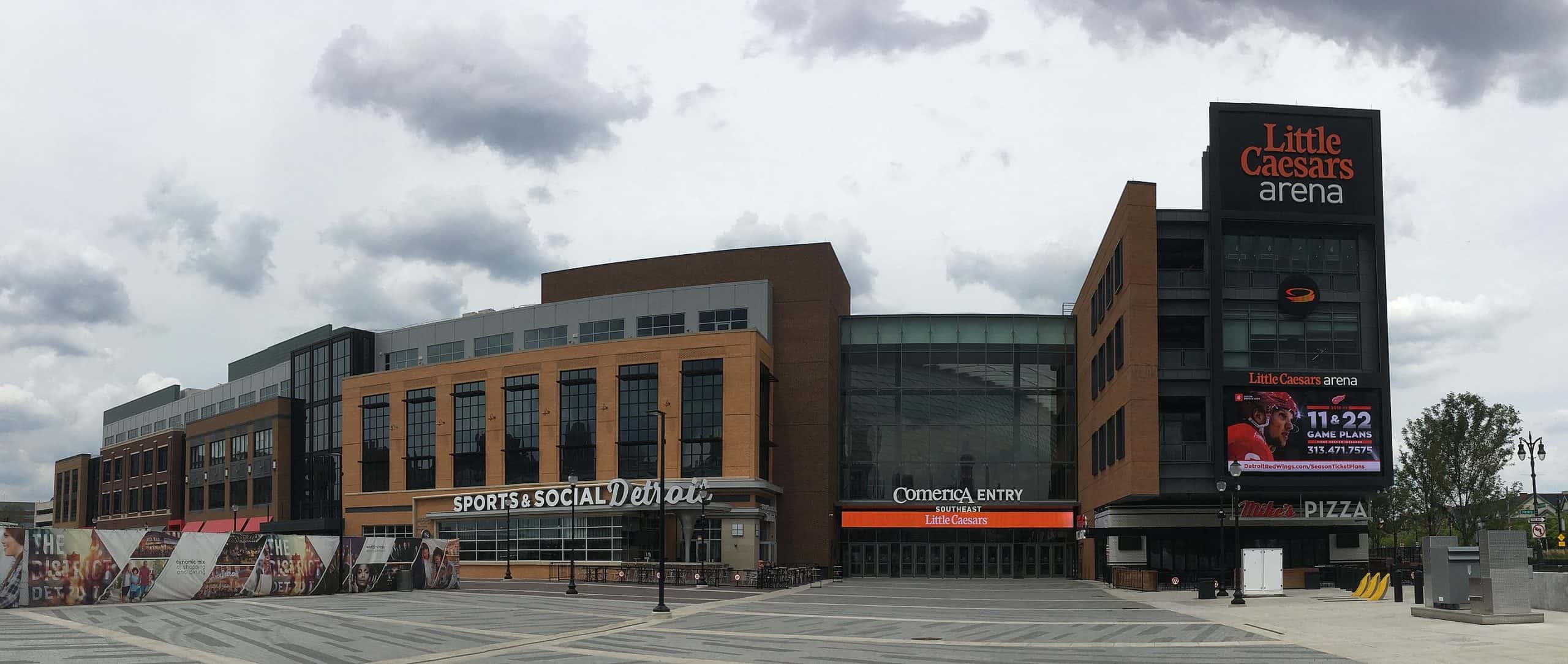 Little Caesars Arena on X: More like National PIZZA!PIZZA!® Day, am I  right? 😉🍕  / X